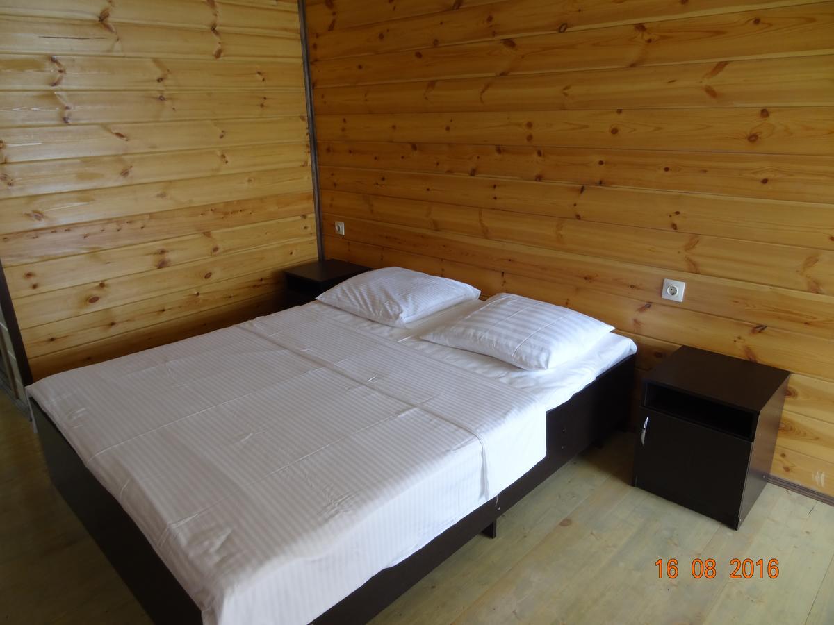 Captain Black Hotel Pizunda Ngoại thất bức ảnh